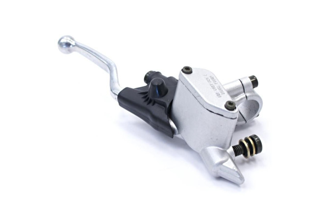 Master cylinder front - ø8mm