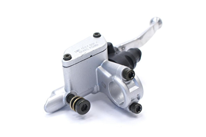 Master cylinder front - ø8mm